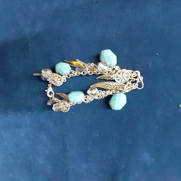 Assorted Jewelry Ensemble - Picture 7 of 8